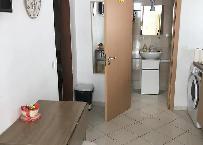 Near Ocean Rua Alves Correia * Albufeira